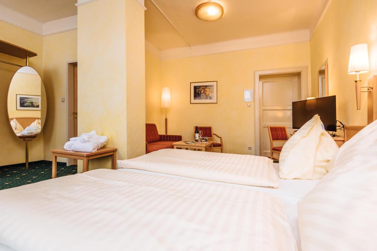 Hotel Drei Hasen Mariazell Exterior photo