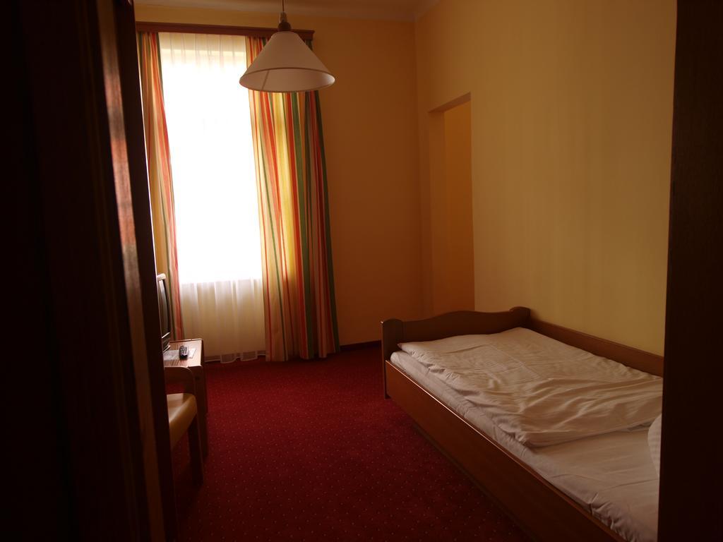 Hotel Drei Hasen Mariazell Exterior photo